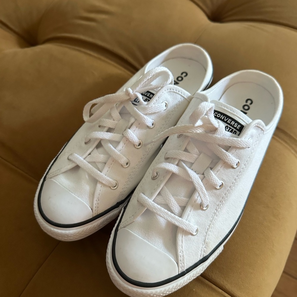 Converse Women's Chuck Taylor All Star Dainty Mule Slip